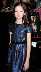 Mackenzie Foy Picture 1 The Twilight Saga 39 S Breaking Dawn Part I