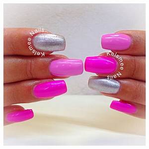 I Like The Color Of The Bright Pink Nails Young Nails Acrylic Maniq