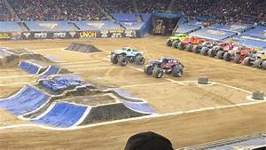 2019 Monster Jam Ford Field Son Uva Digger Race And Crash Youtube