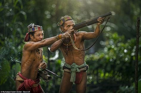 Hunting Adalah Indonesia