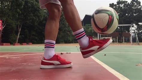 Latihan Limbah Bola (Juggling)