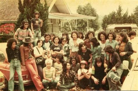 Peran Wanita dalam Pendidikan di Era 70-an di Indonesia