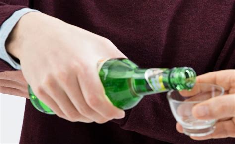 Etika Minum Alkohol dalam Acara Kanpai