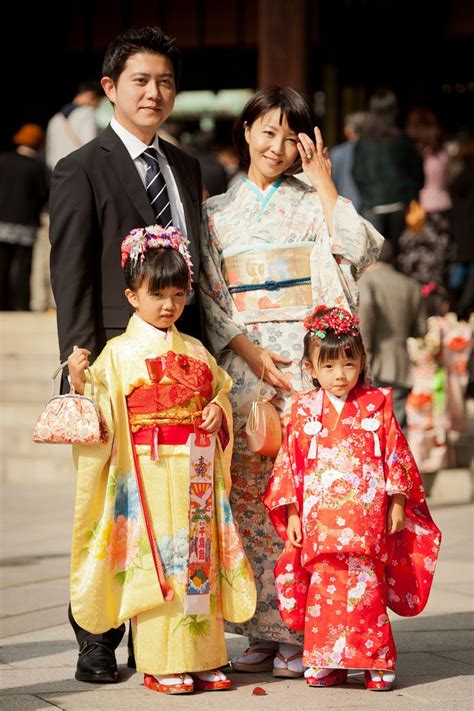 Peran Orang Tua dalam Membentuk Keluarga Harmonis di Jepang