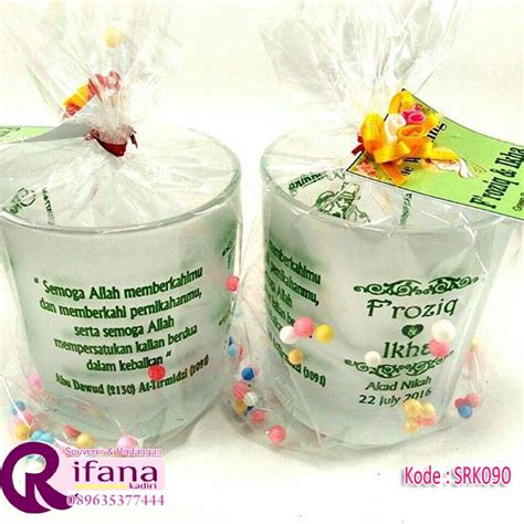 Gelas Plastik Motif untuk Acara Pernikahan