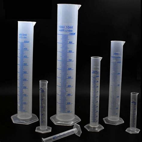 Penerapan Gelas Ukur Plastik 100ml dalam Riset Perkuliahan