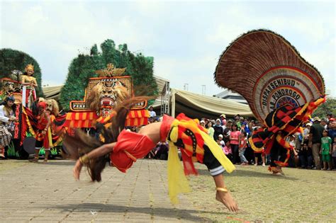 Gerakan Seni Budaya Indonesia