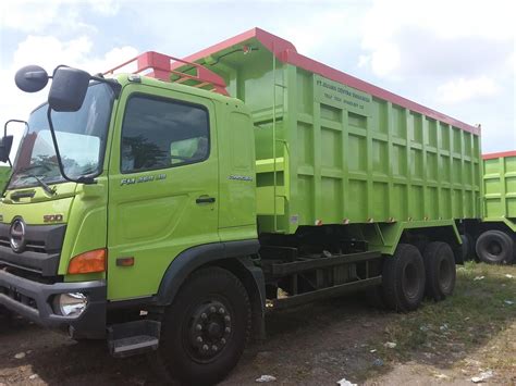 Harga Dump Truck di Indonesia
