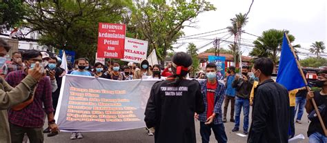 Faktor Pendorong Munculnya Gerakan Reformasi dalam Bidang Sosial di Indonesia