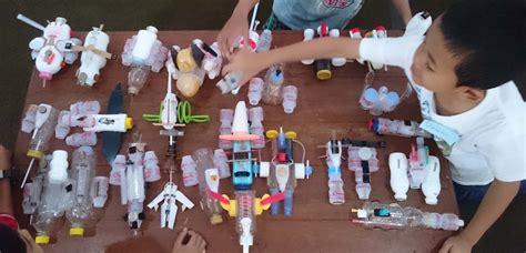 Kreativitas Anak-anak dalam Memanfaatkan Barang Bekas sebagai Mainan