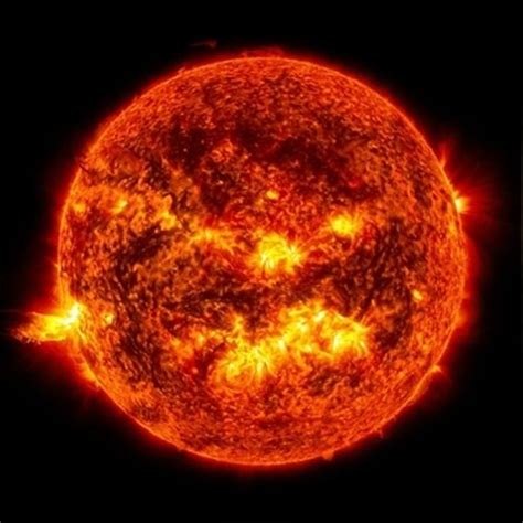 Matahari sebagai bintang pusat tata surya