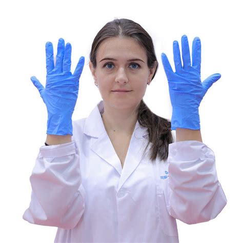 Pakai Sarung Tangan Ketika Membersihkan Gelas Kimia 50 ml