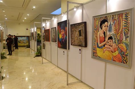 Pameran Kurasi: Menyajikan Seni Pendidikan dengan Eksklusif dan Interaktif