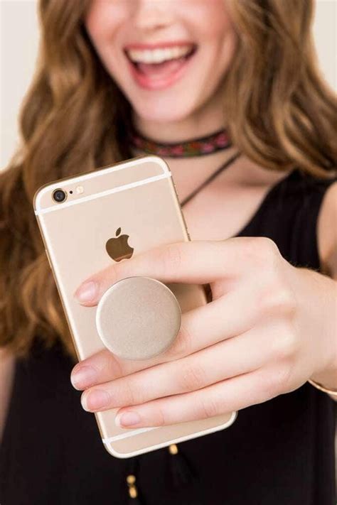 Pop Socket on the back of a smartphone