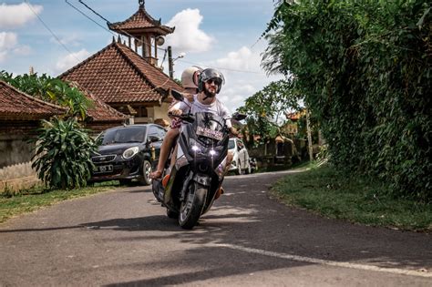 Riding Motor Indonesia