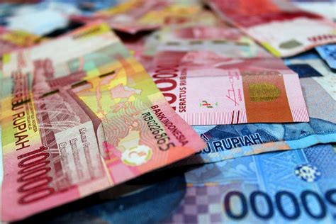 Aplikasi Rupiah Cash: Solusi Peminjaman Uang Online di Indonesia