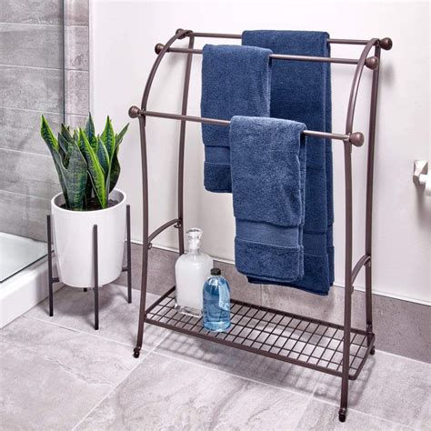 Floor towel rack for bathroom