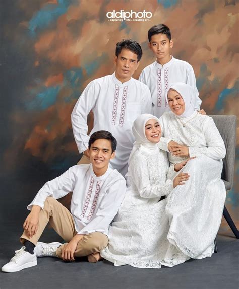 Foto keluarga sebagai kenangan