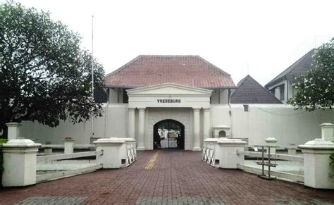 hotel dekat fort vredenburg jogja