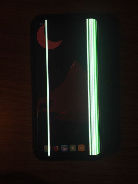 iphone xr vertical lines