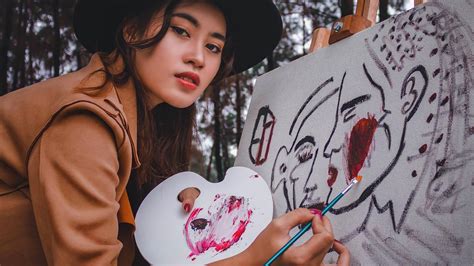 Indra Penikmat Cabang Seni Rupa di Indonesia: Menikmati Kecantikan dan Kreativitas dalam Seni Lukis dan Patung