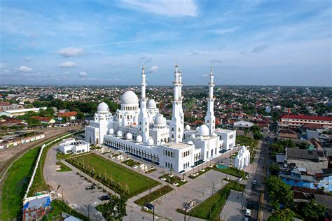 Masjid Jepang di Indonesia