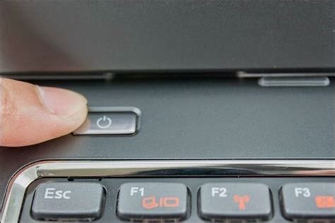 Panduan Mudah Mengoperasikan Laptop untuk Pemula di Indonesia