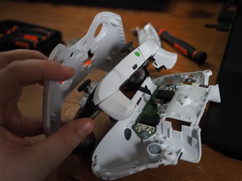 Xbox One Controller Backplate Reassembling