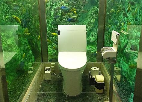 Toilet di Rumah Makan Jepang yang Mengedepankan Kesehatan Pengunjung