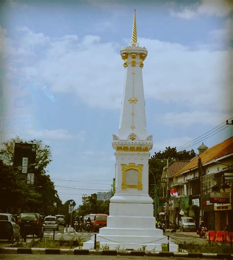 Tugu Yogyakarta Panjang