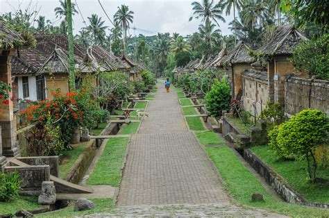 Gambar tradisional desa Jepang di Indonesia