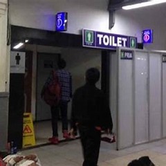 Toilet di Stasiun Kereta