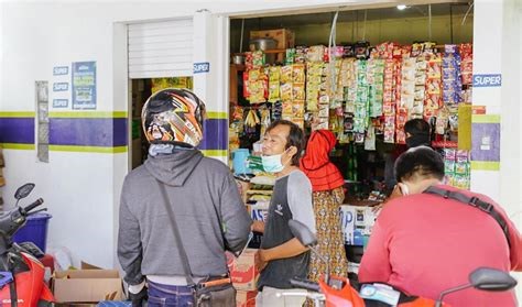 pedagang kedai di Indonesia