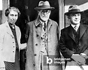 Image of Sigmund Freud and his wife Martha Bernays (b/w photo)