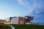Northwestern University Ryan Center / Goettsch Partners | ArchDaily