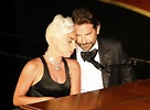 Lady Gaga und Bradley Cooper sind das neue Traumpaar - Glotzen - jetzt.de