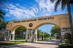 Puente peatonal colapsa en Universidad Internacional de Florida ...