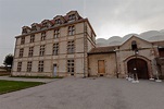 File:Château Louis XI de la Côte Saint André.jpg - Wikimedia Commons