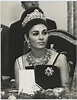 Portrait de Farah Diba, troisième et dernière épouse du Chah d'Iran ...