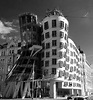 Imagen Blanco Y Negro De La Casa De Baile De Frank Gehry En Praga ...