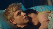 Mae Martin Embraces Ambiguity in ‘Feel Good,’ and in Life - The New ...