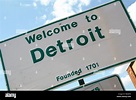 Welcome to Detroit city sign Michigan USA Stock Photo - Alamy