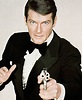 Sir Roger Moore As 007 - James Bond Photo (40879265) - Fanpop