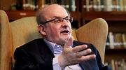 Quem é Salman Rushdie, o escritor que vive há 30 anos a fugir a ameaças ...