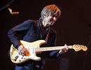 Guitarist Eric Johnson revisits his signature album in B-N