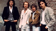 Dire Straits’ ‘Swinging’ Breakthrough Debut LP | Best Classic Bands
