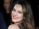 Kelly Brook makes jaws drop as she strips to her birthday suit in ...