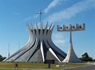 Catedral de Brasilia, de Oscar Niemeyer|Arquitectorium
