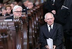 Trauerfeier für Helmut Schmidt und anschließende Beerdigung - manager ...