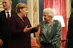 Queen Elizabeth II. und Angela Merkel: In Plauderlaune beim Nato-Gipfel ...